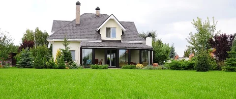 Healthy, fertilized lawn in Ada, MI.